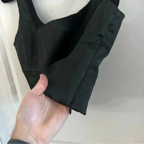 522 Wilfred Black Tank Blouse Size Medium - Picture 3 of 8